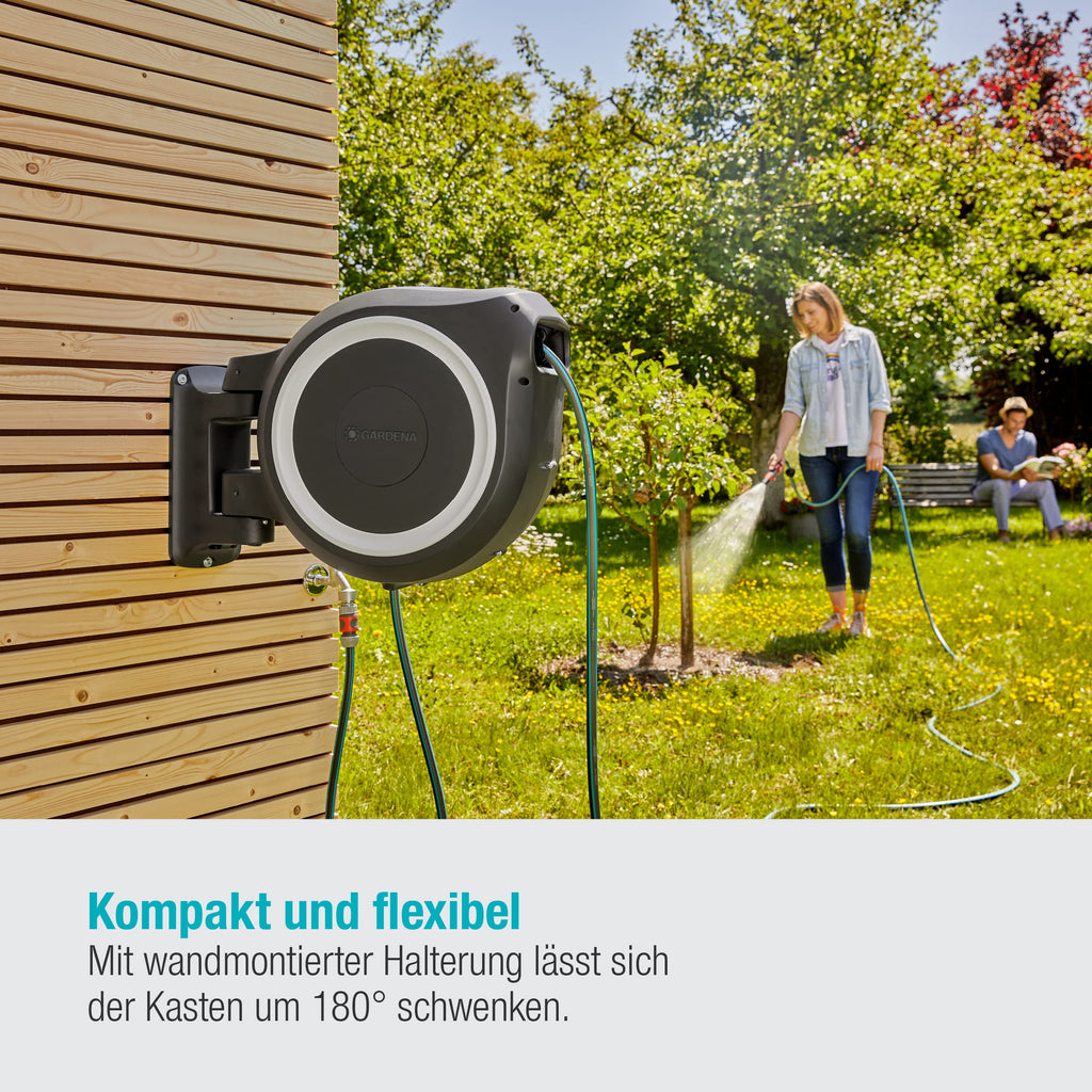 Wand-Schlauchbox RollUp L mit 30 m Schlauch, schwenkbar und frostsicher, inkl. Reinigungsspritze und Brause