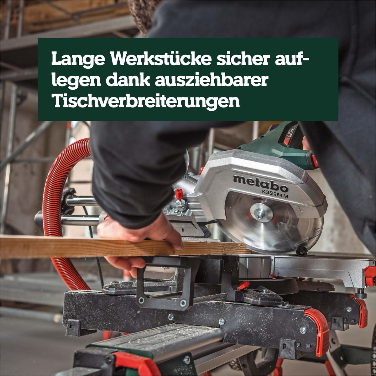 Kapp- und Gehrungssäge KGS 254 M mit Zugfunktion und 254 mm Sägeblatt, inkl. Materialklemme und Spänefangsack