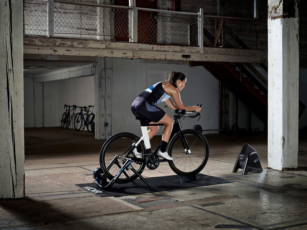 KICKR Headwind Ventilator mit App-Steuerung und 4 Geschwindigkeitsstufen, Fahrradtrainer-Zubehör