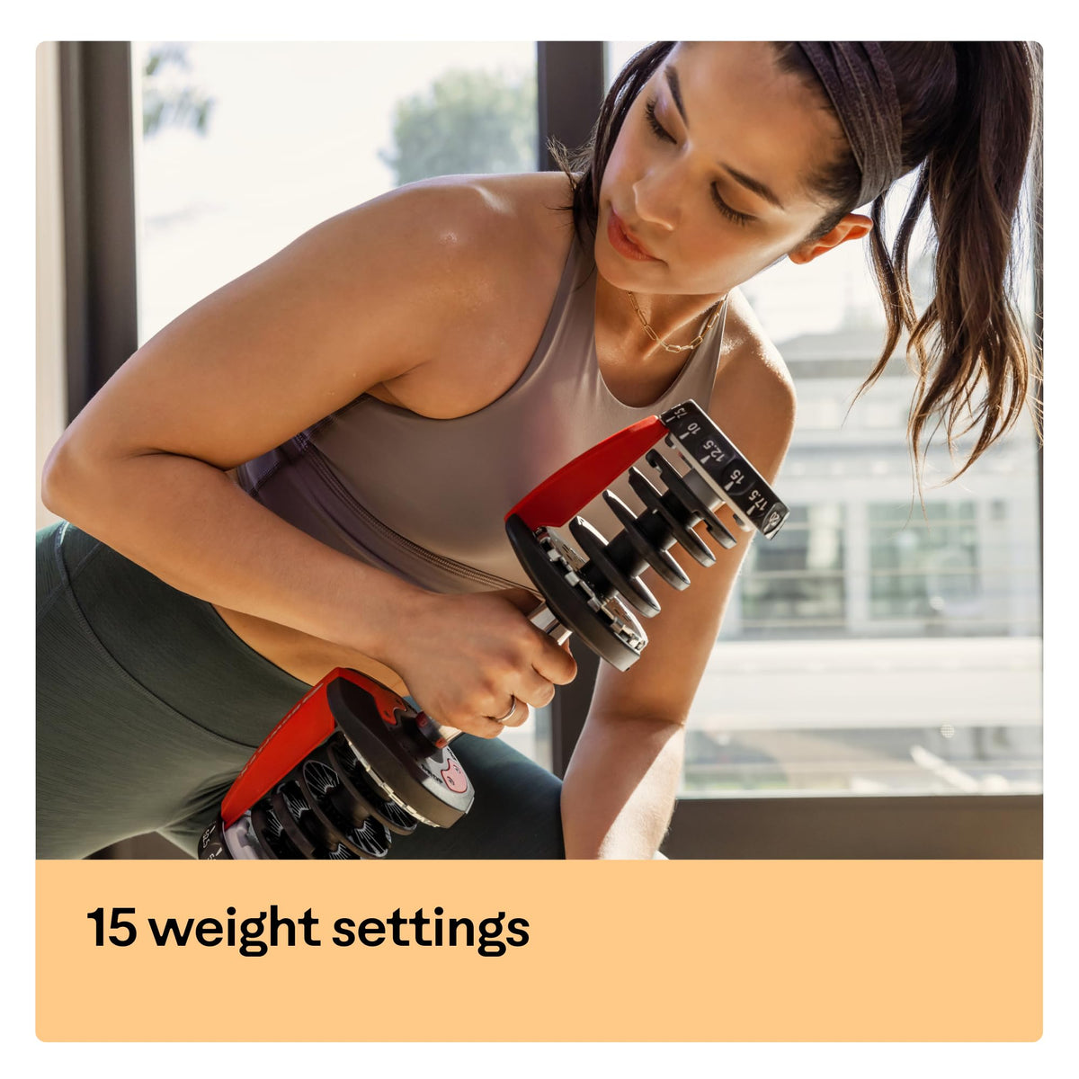 Verstellbare Hantel mit 15 Gewichtsstufen von 2 bis 24 kg, SelectTech Drehgriff-System und Ablageschale für Krafttraining zuhause