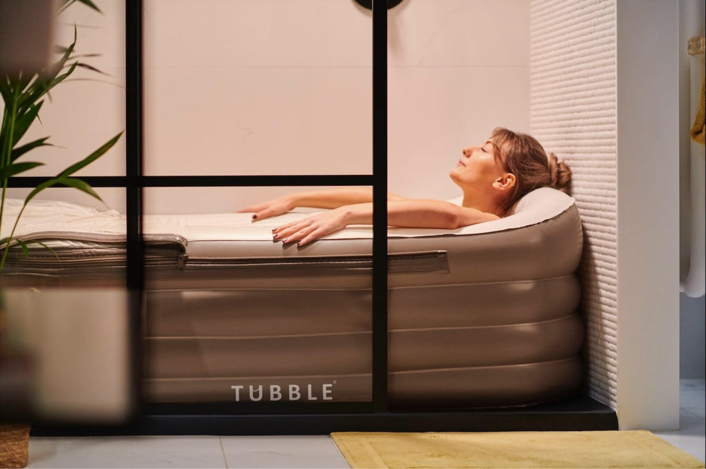 Aufblasbare Badewanne Royale für Erwachsene bis 188 cm, 255 Liter, faltbar für Indoor und Outdoor