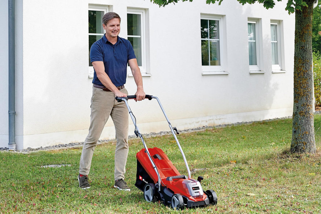 Tondeuse à gazon sans fil GE-CM 18/33 Li Power X-Change 18V largeur de coupe 33 cm avec batterie 4,0 Ah et chargeur