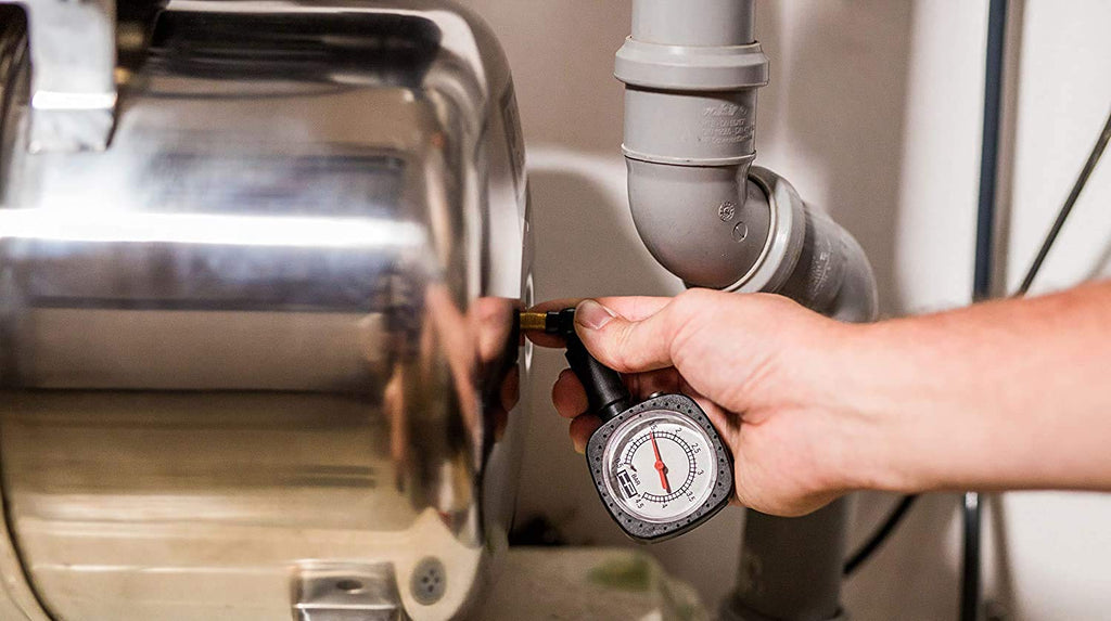 Hauswasserwerk 1200 W 4350 l/h 5 bar mit 22 L Edelstahl-Druckkessel 50 m Förderhöhe 230 V