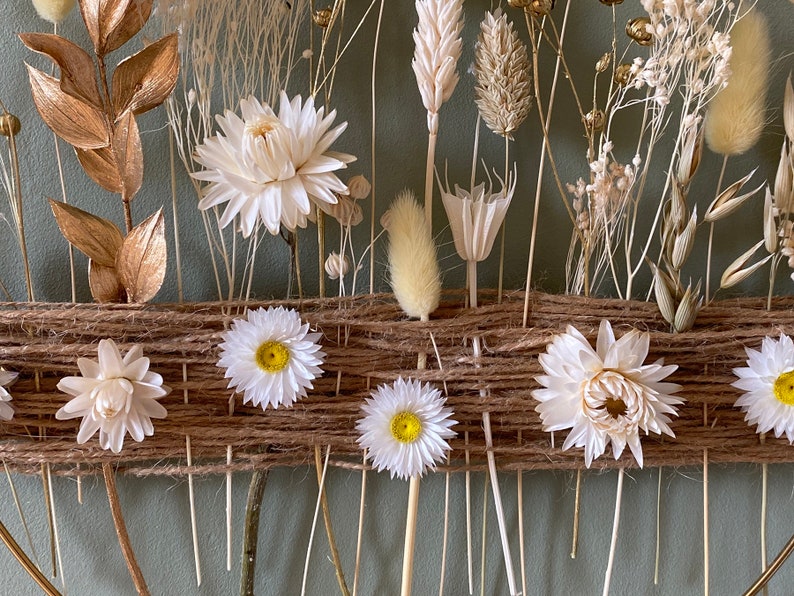 Anneau Floral Doré – Couronne Murale Fleurs Séchées Blanches & Blé