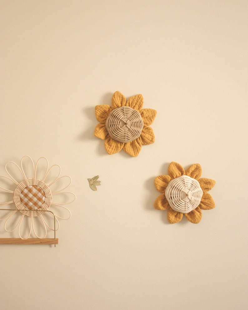 Grande fleur tournesol en rotin Ø22 cm – Décoration murale