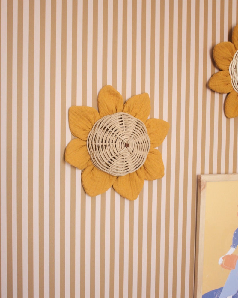 Grande fleur tournesol en rotin Ø22 cm – Décoration murale