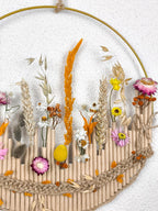 Tenture murale fleurs sauvages rustique bague métal jute