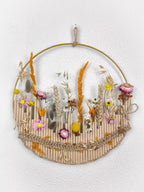 Tenture murale fleurs sauvages rustique bague métal jute