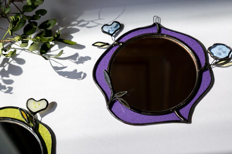 Petit Miroir Vertical en Vitrail Tiffany, 6 po., Motif Floral en Verre Fusionné