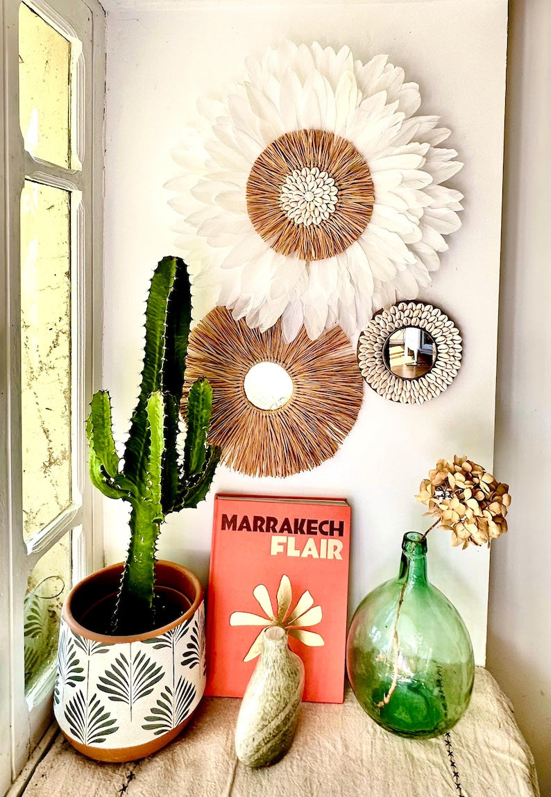 Juju Hat Blanc 50 cm, Miroir Raphia Naturel 30 cm, Miroir Coquillages Naturels 20 cm - Trio Mural Bohème