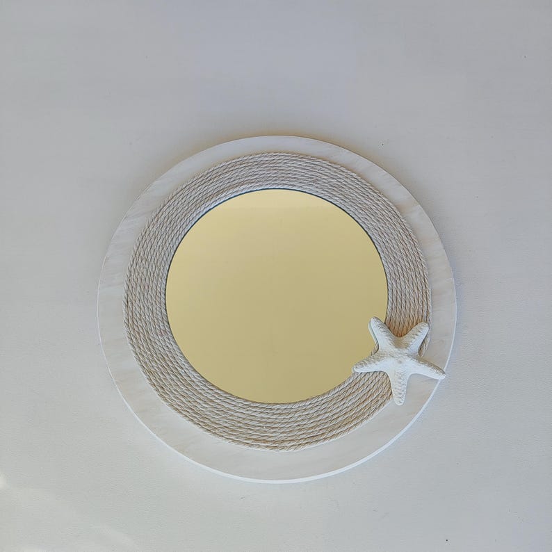 Miroir rond artisanal en bois naturel de style côtier avec étoile de mer, décoration nautique 39 cm