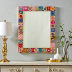 Miroir rectangulaire mosaïque, verre coloré, perles, céramique, cadre contreplaqué, 40x30 cm