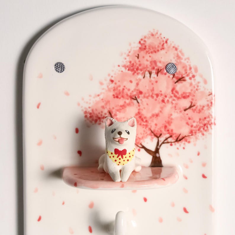Porte-clés mural en céramique avec fleurs de cerisier, crochets muraux, ornement floral Sakura, inclut figurine Shiba Inu amovible