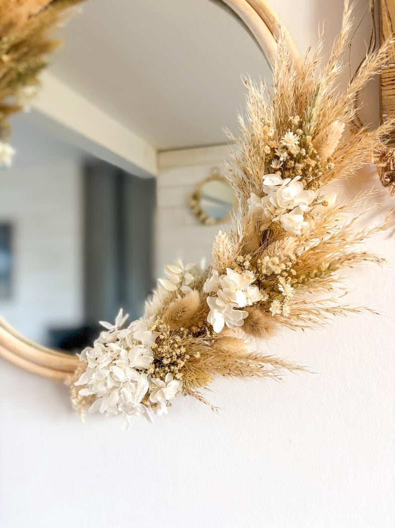 Miroir mural bohème en rotin avec fleurs séchées beige et blanc, 38 cm