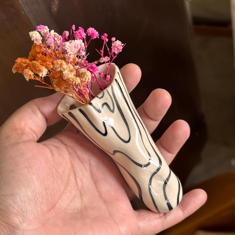 Vase mural en céramique à rayures ondulées 13-14 cm pour plantes succulentes