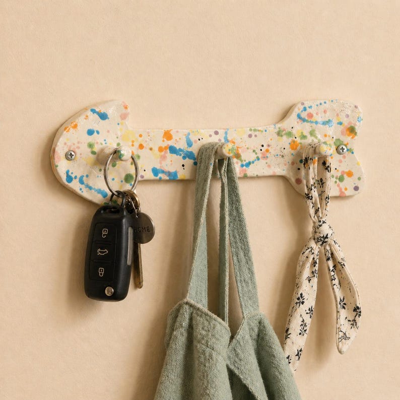 Crochet mural en céramique avec éclaboussures colorées, porte-clés flèche confettis, porte-manteau d'entrée éclectique, organisateur de chevilles