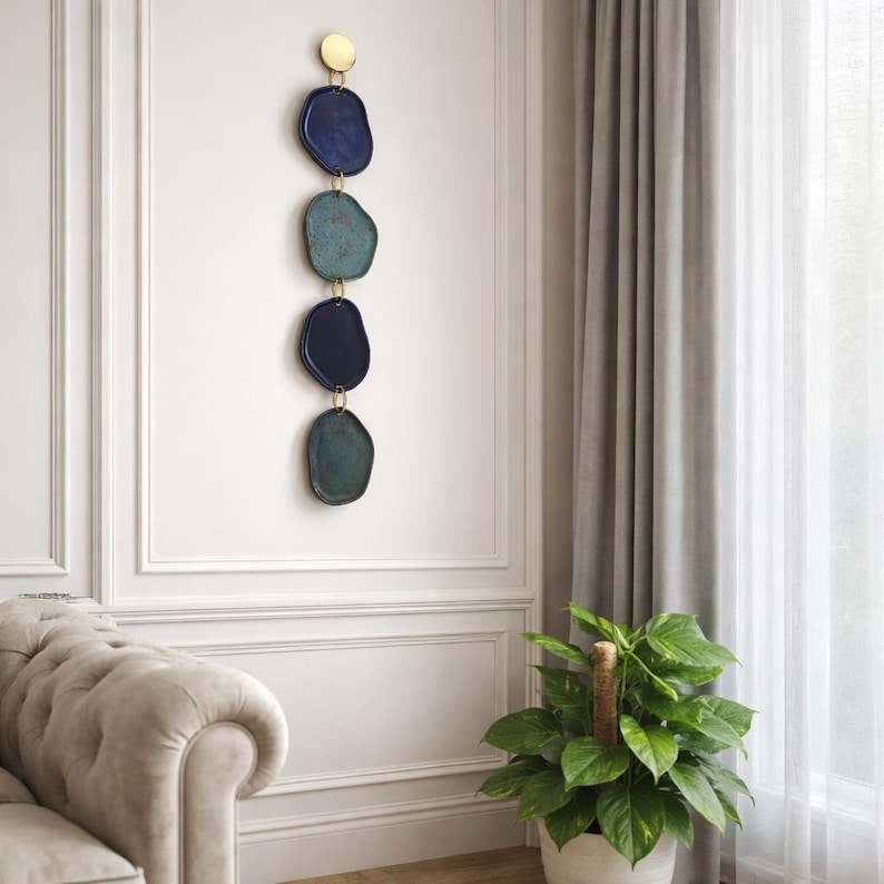 Ensemble de médaillons muraux en céramique bleue – Décor mural doré fait main