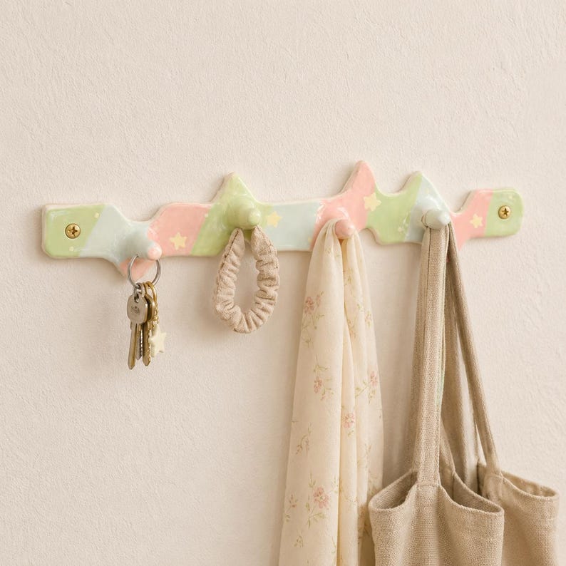 Porte-manteau mural en céramique pastel à rayures ondulées, crochets pour entrée, rose, vert, bleu