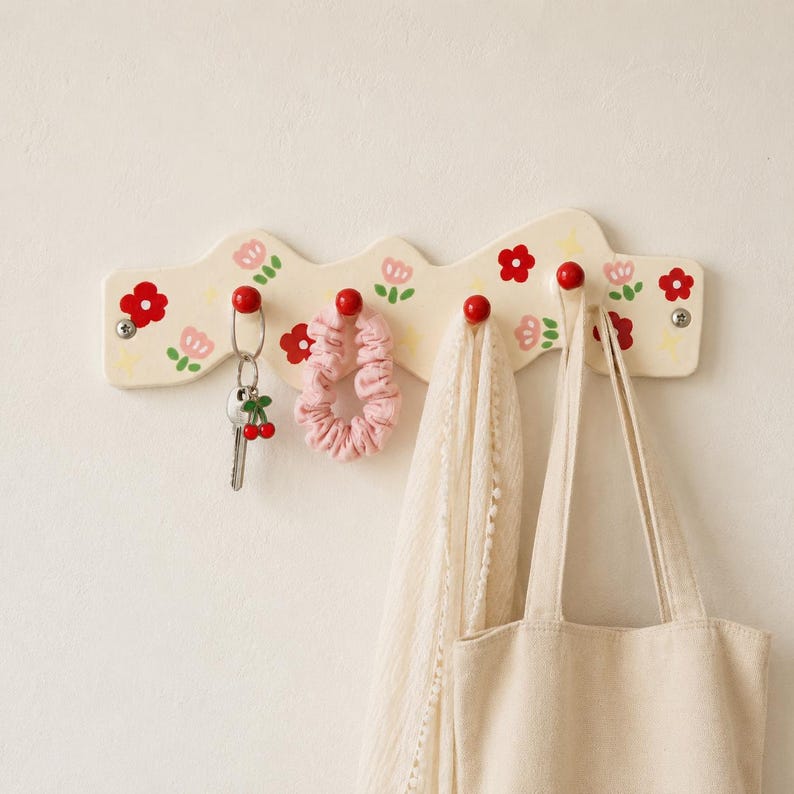 Porte-manteau mural céramique floral rouge 27 cm
