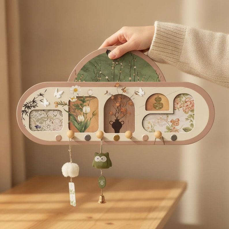 Range-mural en bois à motifs floraux avec crochets