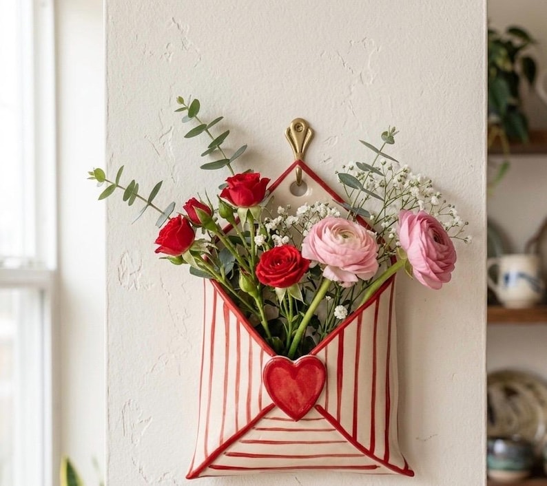 Vase Mural en Céramique en Forme de Cœur, 12 x 15 cm, Finition Brillante, Peint à la Main