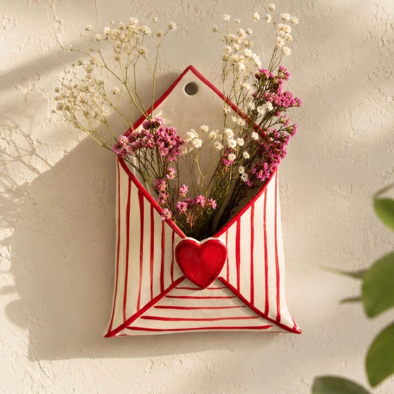 Vase Mural en Céramique en Forme de Cœur, 12 x 15 cm, Finition Brillante, Peint à la Main